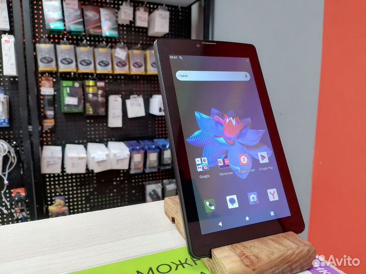 Планшет BQ armor 7083G