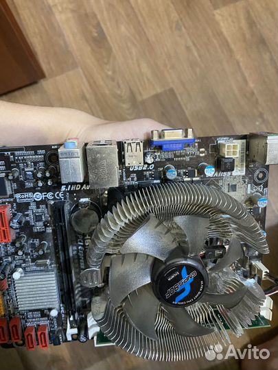 Материнская плата с процессором