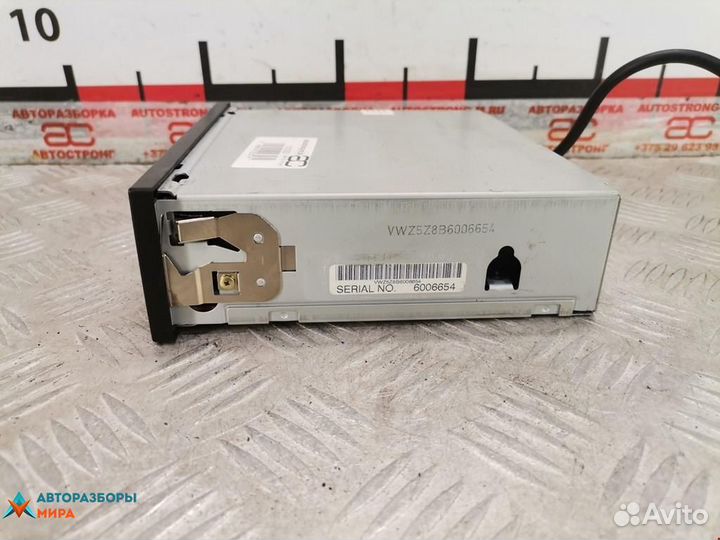 CD-чейнджер Volkswagen Golf 4 2001 1J0057119D