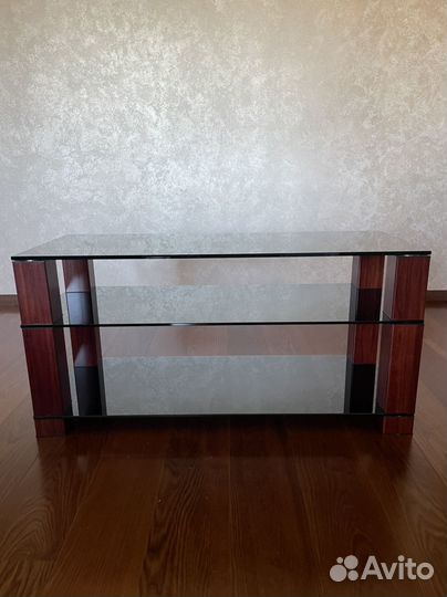 Стеклянная тумба под тв