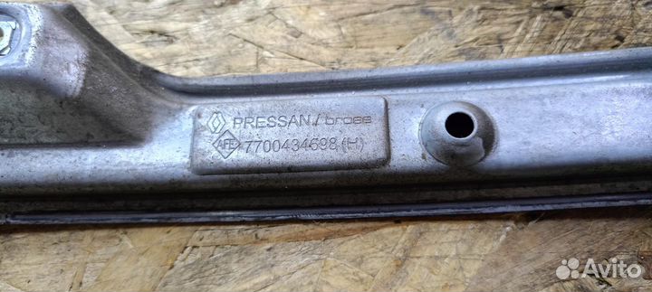 Стеклоподъёмник задний правый Renault Symbol