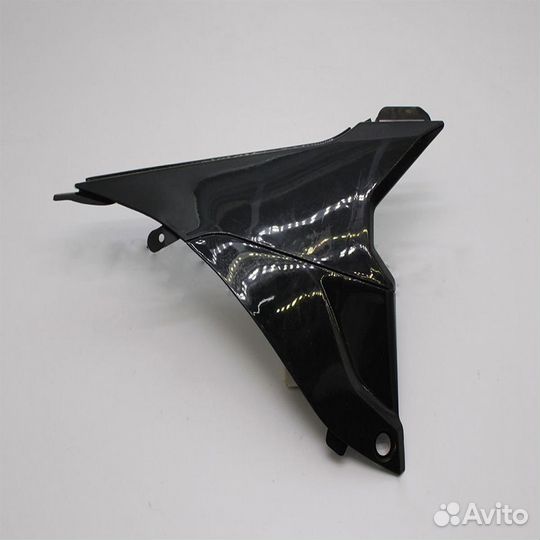 Облицовка рамы боковая центральная правая rockot