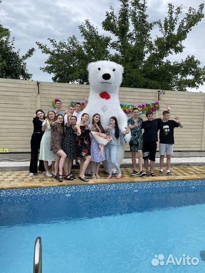 Белый мишка поздравление/Ростовая кукла