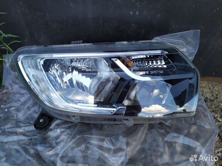 Фара renault sandero stepway 2