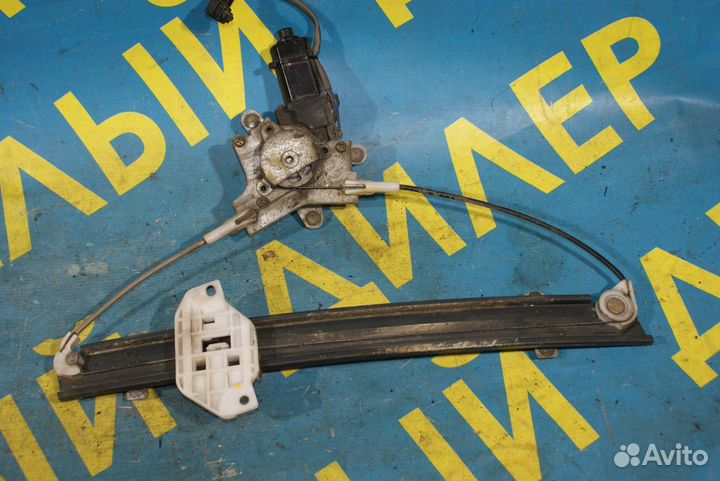 Передний стеклоподъемник Daewoo Leganza