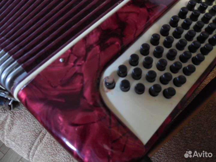 Продам кнопочный аккордеон Weltmeister 3/4