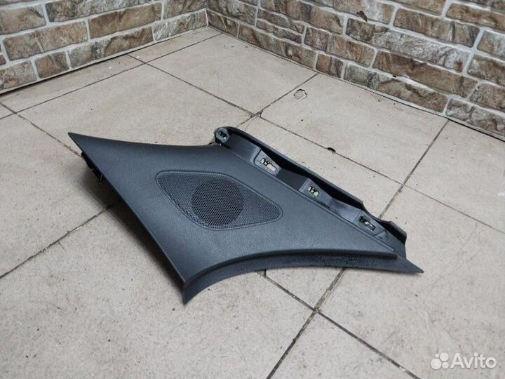 Обшивка салона задняя левая Porsche Macan Gts 95B
