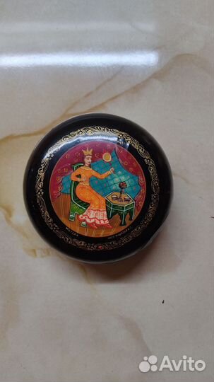 Шкатулка с ручной росписью хохлома