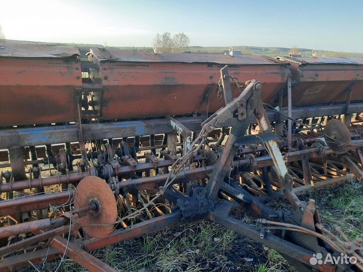 Сеялка Белинсксельмаш СЗ-5,4, 1998