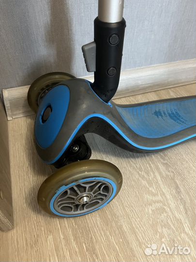 Самокат трехколесный globber