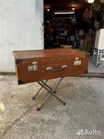 Винтажный кожанный чемодан