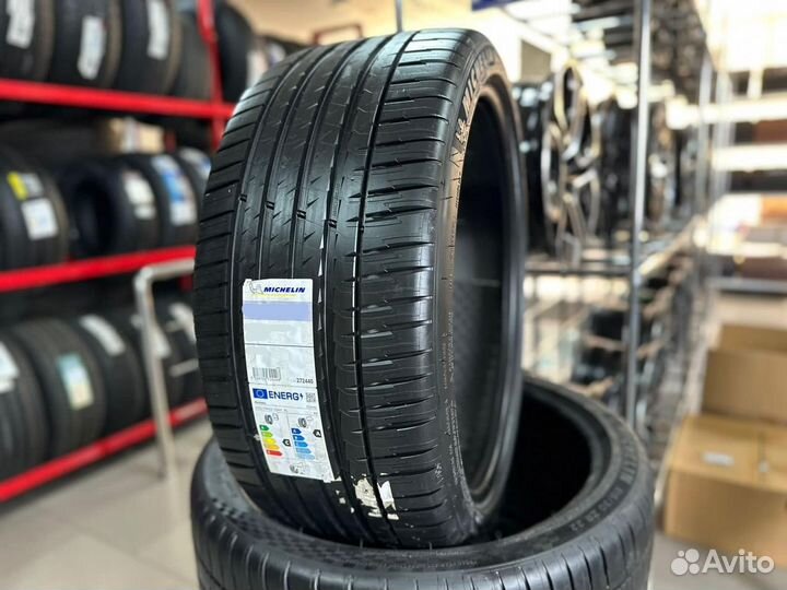 Michelin Pilot Sport 4 275/35 R20
