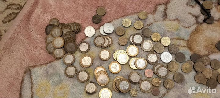 Продаю монеты