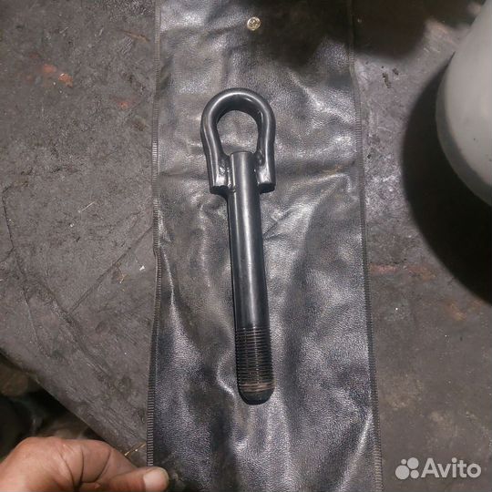 Буксирный крюк