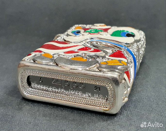Зажигалка Zippo - Lion Dance