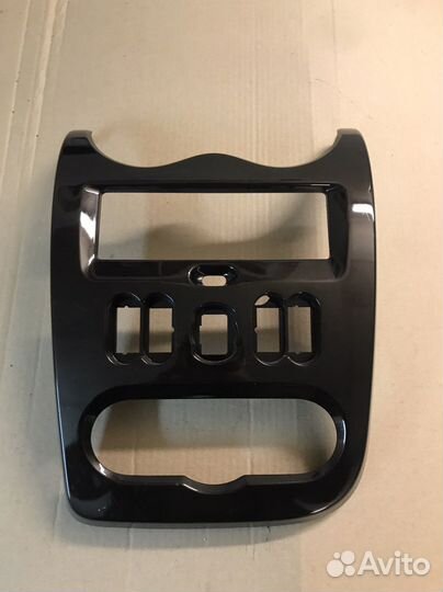 Накладка на торпеду Renault Duster