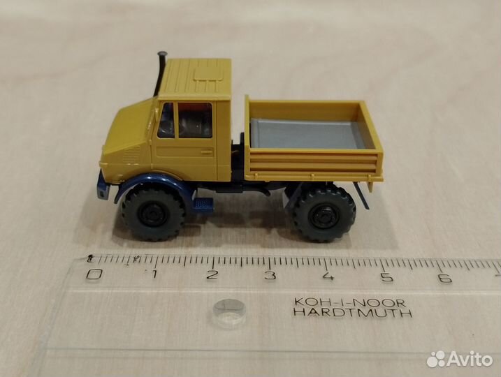 A25) Mercedes Benz Unimog, с кузовом