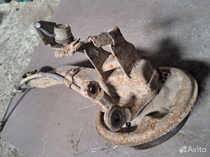 Цапфа задняя правая в сборе Hyundai Sonata 3