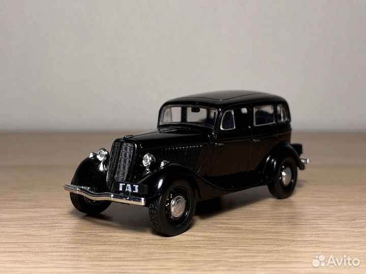 Модель Газ м-1 ретро 1:43