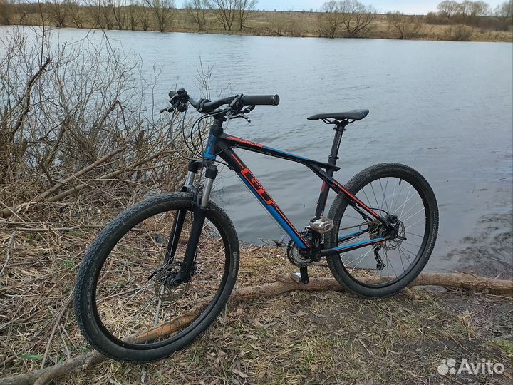 Велосипед GT avalanche comp