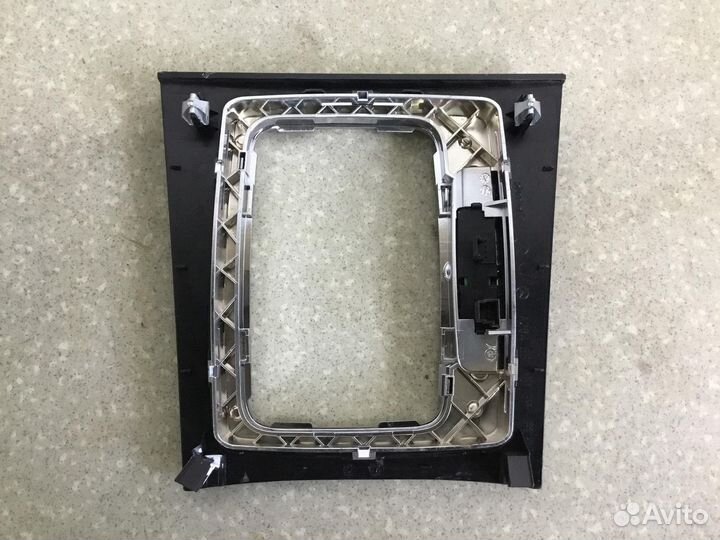 Накладка на кулису Mercedes Benz GLK-Class X204 20