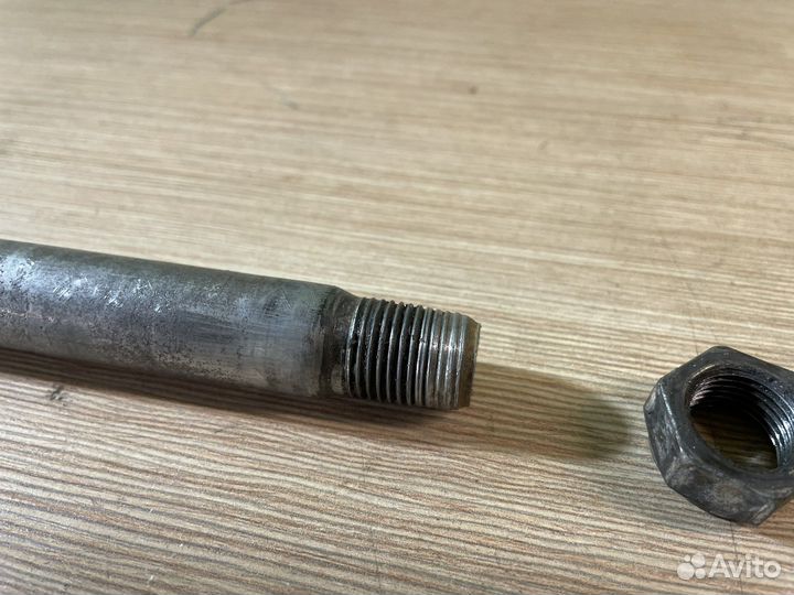 Ось маятника Yamaha YZ 125 2002-2004