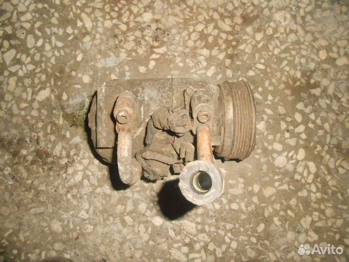 Компрессор кондиционера (BMW 3, BMW 5, BMW 7)