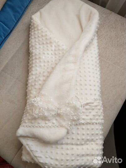 Продаётся очень тёплое одеяло на выписку