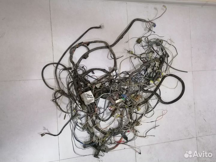Проводка салон-мкпп Nissan Bluebird LD20 2.0 1987