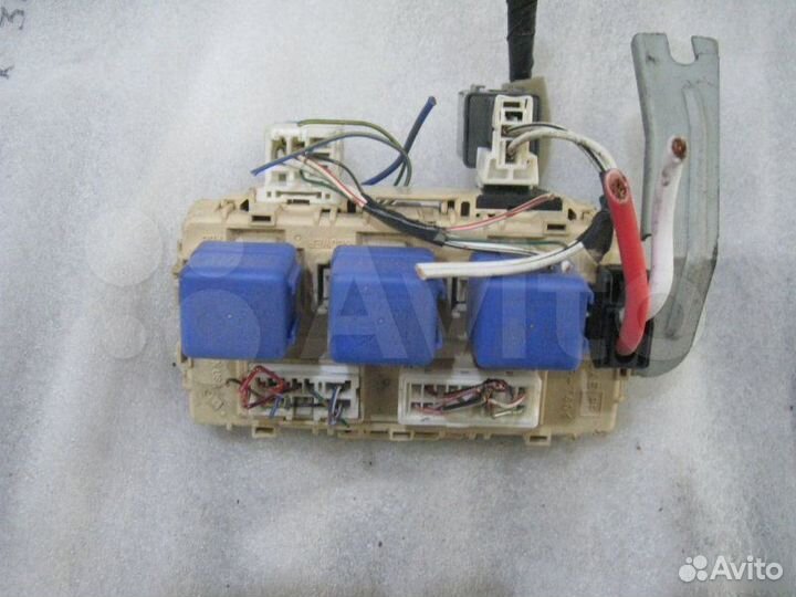 Блок предохранителей Nissan X-Trail T30