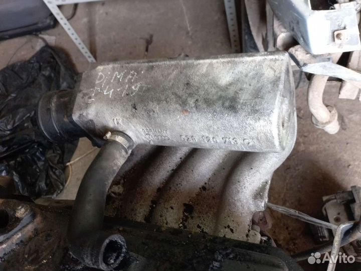 VW T4 1,9D 1X коллектор 028129713С впуск выпуск