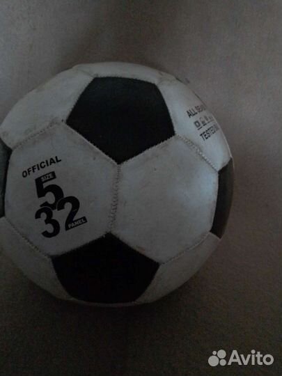 Футбольный мяч