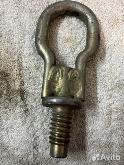 Буксировочный крюк Ford