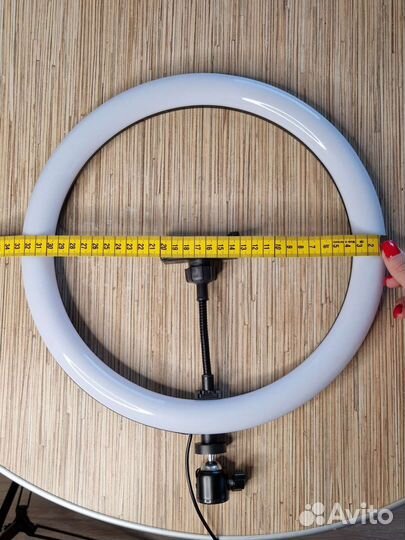 Кольцевая лампа 33 см цветная