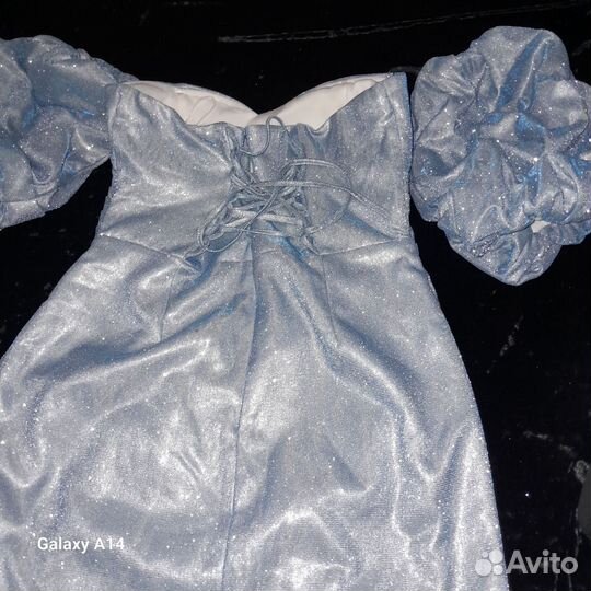 Платя женская короткая