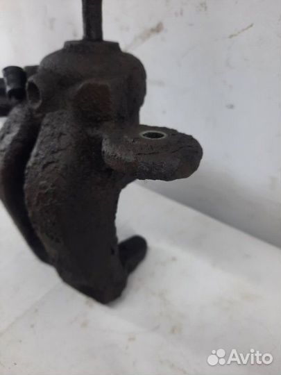 Суппорт тормозной задний правый Bmw 1 хэтчбэк 5