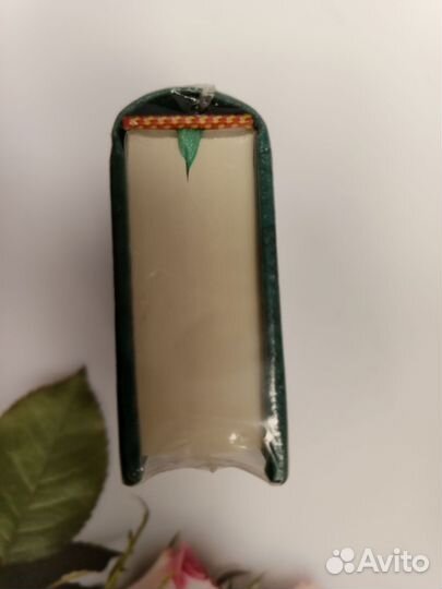 Коллекционная миниатюра книги А. Каренина