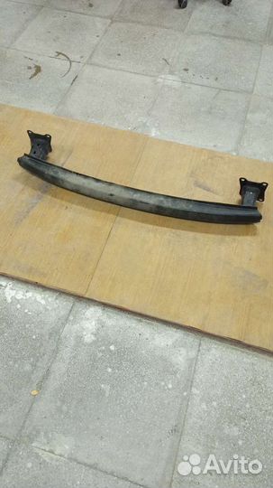 Усилитель заднего бампера Skoda Octavia a5