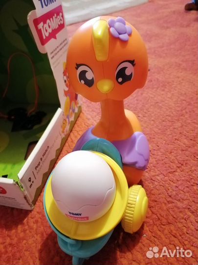 Развивающая игрушка Утка-каталка с яйцом