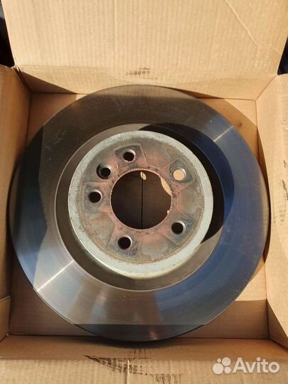 Передние тормозные диски Land Rover Discovery 4