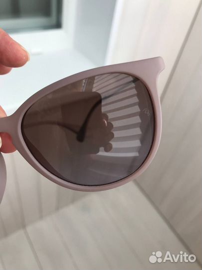 Новые солнцезащитные очки Ray Ban erika RB4171