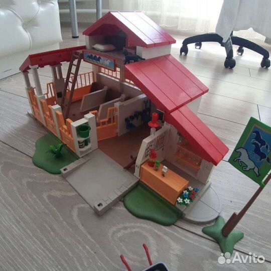 Playmobil pony ranch- horse farm