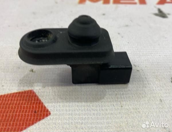 Доводчик двери Peugeot 4007 легковой универсал SFY