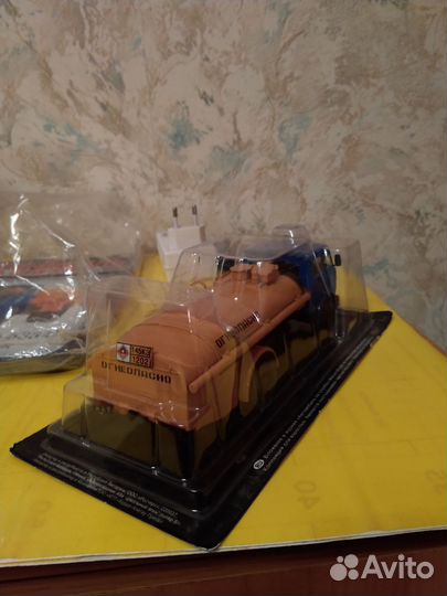 Модель маз,Урал,камаз,зил,беларус.трактор, 1/43
