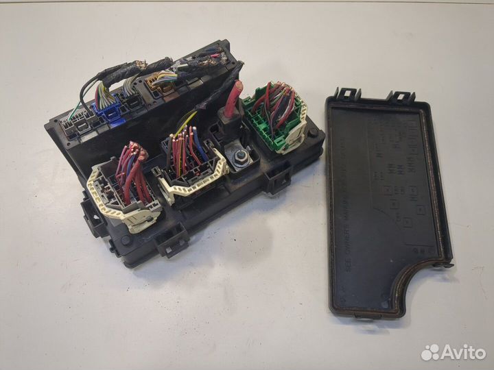 Блок предохранителей Chrysler Sebring 2007, 2008