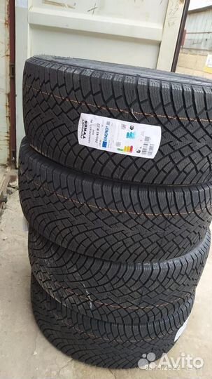 Nokian Tyres Hakkapeliitta R5 275/50 R22