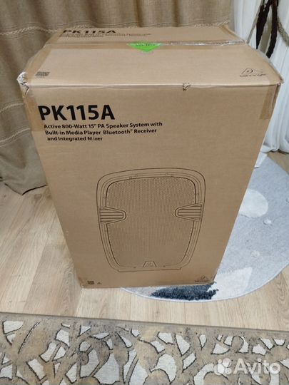 Музыкальная колонка с блютузом Behringer rk115a