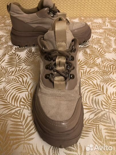 Ботинки женские