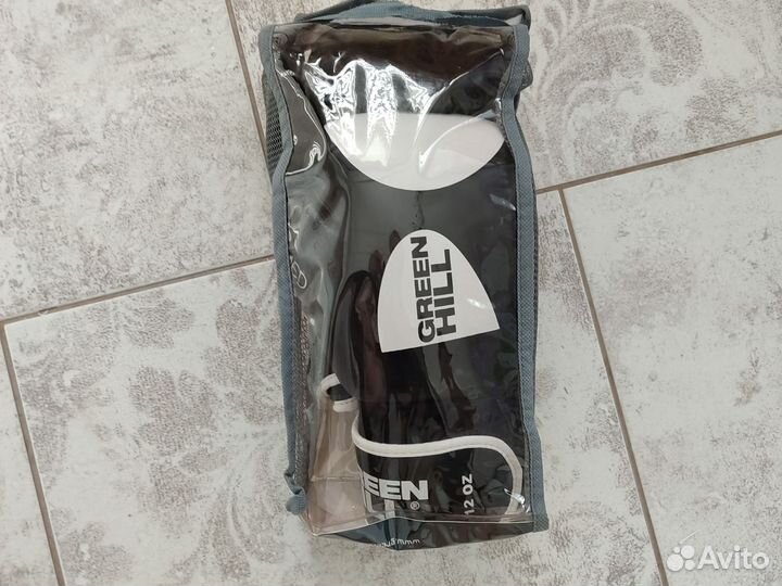Боксерские перчатки 12 oz