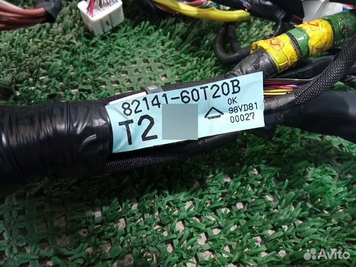 Проводка торпедо Lexus LX570